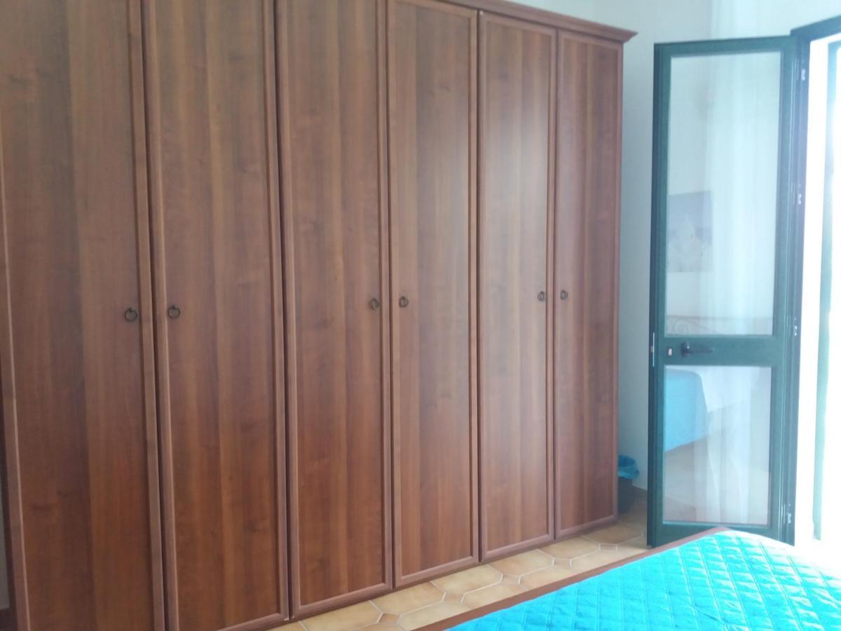 Villa Angela 马里内拉 外观 照片